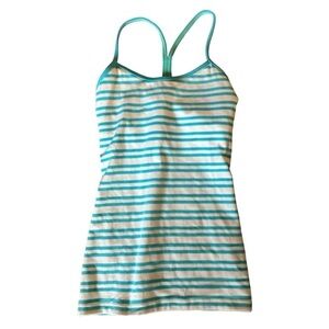 Lululemon top in a size XS pre loved in a good condition